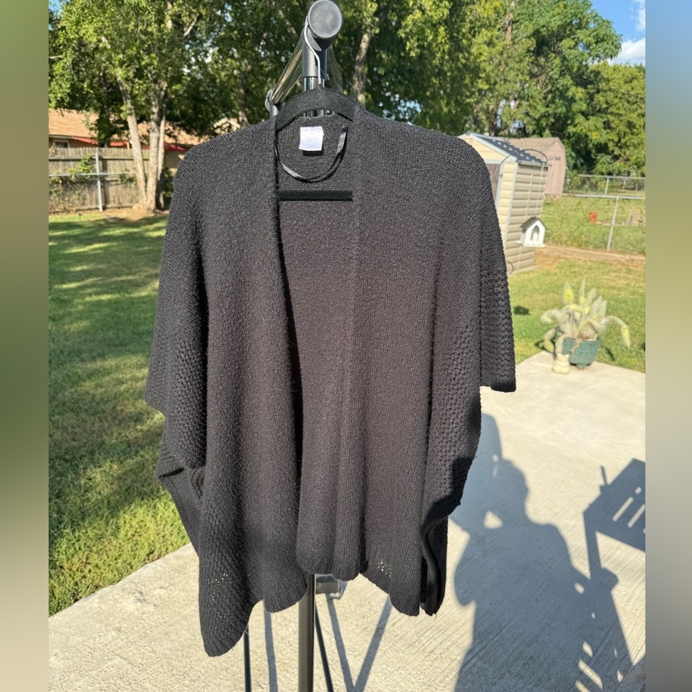 Cozy Black Knit One Size Fits All Cardigan - Picture 6 of 6